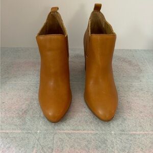 Kelsi Dagger Brooklyn West Ankle Boots Sienna Women’s 8M